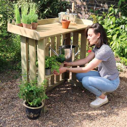 Foldaway shop garden bar